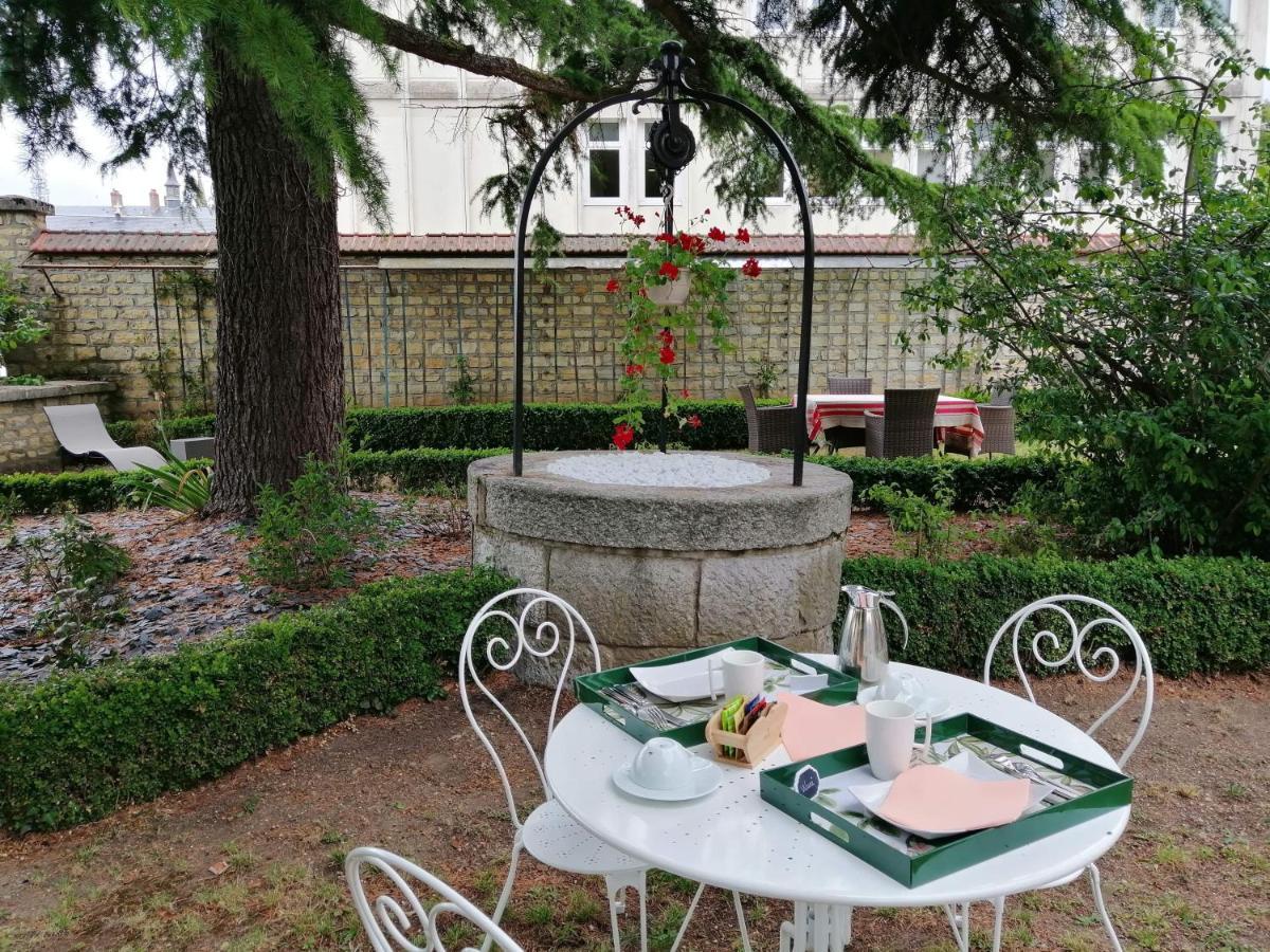 Chambres D'Hotes De Luxe Cote Parc-Cote Jardin Avec Parking Prive Gratuit Nevers Exterior photo